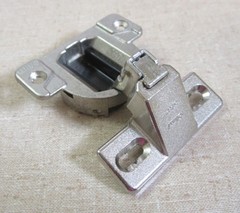 1 Blum COMPACT 110° Hinge 30.310-11.02 Nickel w/130.110-01.26 Base Plate 5/8″ OL