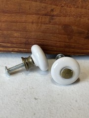 Vtg Lot of 2 Amerock White Porcelain Ceramic Mushroom Cabinet Knobs Drawer 1.5”