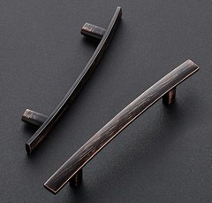 Emtek Modern Edge 4″ Center Finger Cabinet Pull Oiled Rubbed Bronze