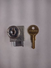 RARE Vintage Kenstan Disc Tumbler Display Lock Keyed Alike