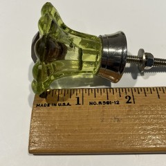 4 Knobco Stylish Green Transparent Daisy Flower Glass Dresser Cabinet Knob