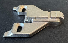 BLUM Cabinet Hinge 175L660-01.22 Clip-On Mounting Plate – QUICK SHIPPING