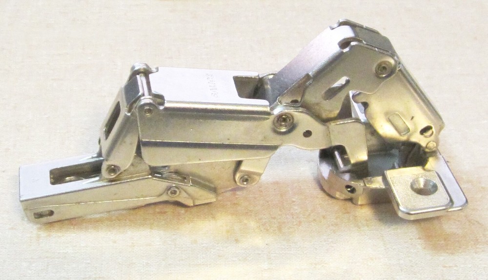 Salice 165º Full Overlay Self-Closing Hinge (2XF/200 Series/Rapido)