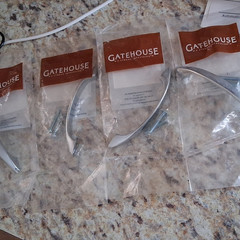 Gatehouse Satin Silver Cabinet Pull Handle 3 in C-C 4 Pack w/Screws