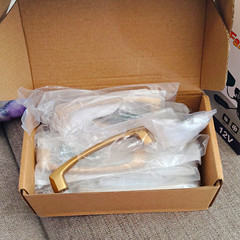 Satin Gold Modern Metal Cabinet/Drawer Handle Pull with Mounting Screws