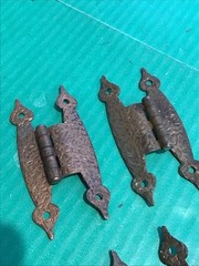 Lot of 4 Vintage Copper Hammered Cabinet Spade H hinges 3/8″ Off-Set W/ Screws