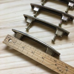 Vintage 1998 Metal Antique Metallic Finish Cabinet Drawer/Door Pull Handle 5″L
