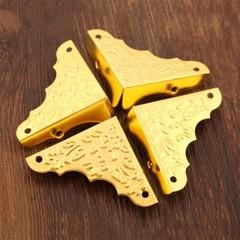 Antique Golden Jewelry Box Corner Protector Guard Gift Wine Chest Box Household