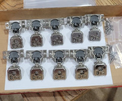 New Lot of 10 Unbranded 1-1/4″ Overlay, Soft-Closing, Concealed Hinges
