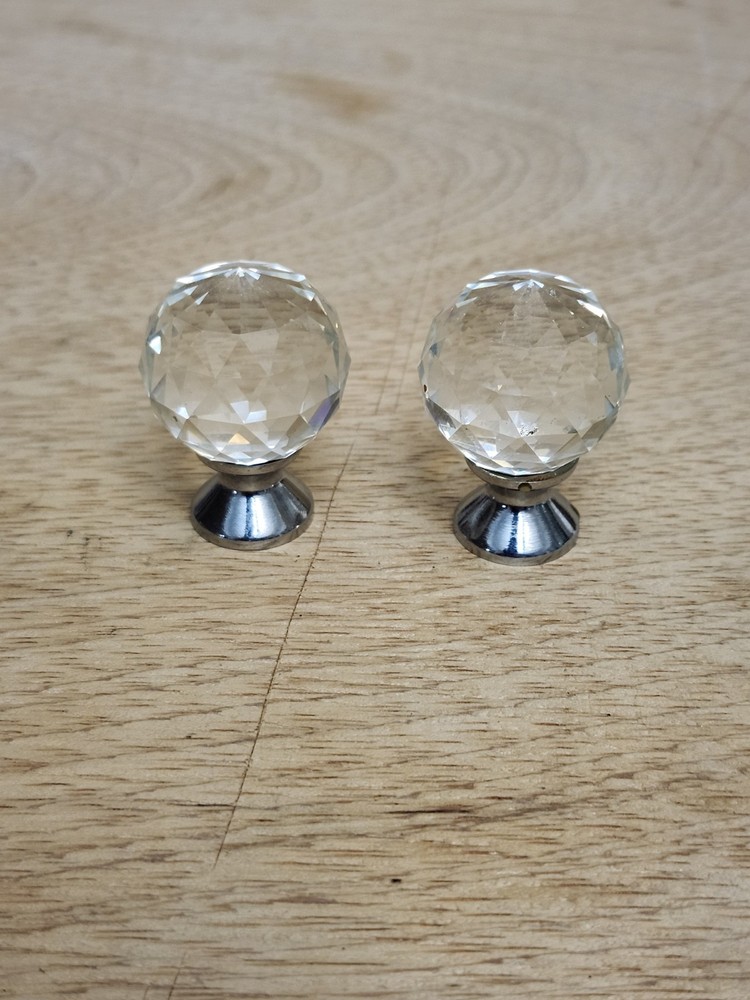 2 Crystal Diamond Cut Glass Faceted Round Knobs for Drawer Cabinet Cupboard Door