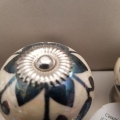 New in Sealed Packaging, Casa Decor Set Of 12 Drawer Pulls