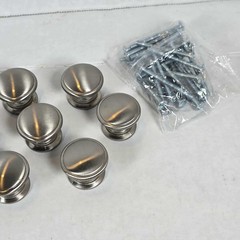 Lot Of 18 Metal Dresser/cabinet Knobs And Screws