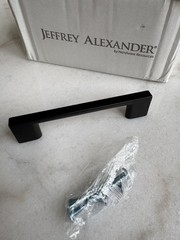 Jeffrey Alexander 635-96MB Zinc Cabinet Pull Handle – Matte Black 96MM 40PCS