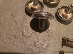 4 Vtg STYLE Round CHROME CABINET DOOR CUPBOARD CHEST DRAWER KNOBS 1 1/8″ × 7/8″
