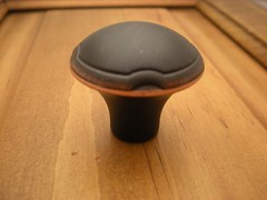 NEW VENETIAN BRONZE W/ COPPER HIGHLIGHT 1-1/4 THEO CABINET KNOB KNOBS FREE SHIP