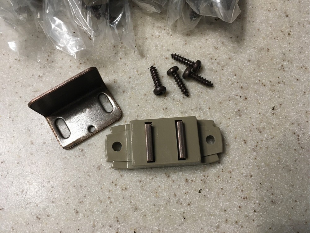 Magnetic 3-Strike Catch Right Angle Bracket, Made In Japan NEW Lot Of 10