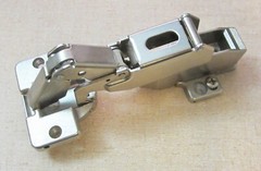 Blum Cabinet Hinges 80.550-01 w/ Clip-On Base Plate 175H710-02.01, Self-Close
