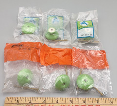 Vintage Amerock BP707-GN Green 1 1/4″ Ceramic Cabinet Knob & Brass Screw 6 Total
