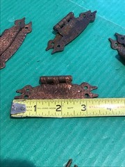 Lot of 4 Vintage Copper Hammered Cabinet Spade H hinges 3/8″ Off-Set W/ Screws