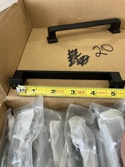 Amerdeco 40 Pack Matte Black Metal Modern Cabinet Handle Pulls 5in 4in CTC
