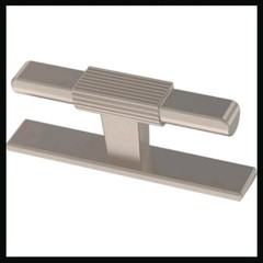 1 Brainerd Fluted Bar 3-5/32-in Satin Nickel Bar Traditional Cabinet Knobble