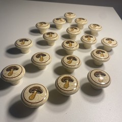 Vintage 70’s Japan Ceramic Mushroom Cabinet Knobs Set of 4 Cream Speckled 1.5”