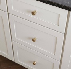 12 Liberty P45958C-CZ 1 1/8″ Structured Column Cabinet Drawer Knob Champagne Bro