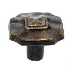 Antique Brass 1 1/8″ Pioneer Square Cabinet Knob 1256-AB
