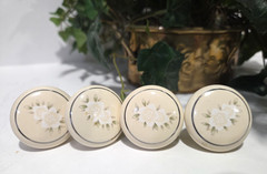 Vintage 4 Pfaltzgraff Drawer Knobs Heirloom Cabinet Pulls Country White Rose