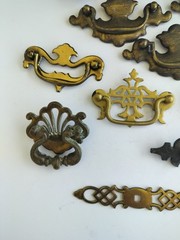 Vintage lot of 20 Brass & Metal Drawer Pulls Knobs Assorted Salvage