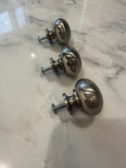 Solid brass satin nickel finish knobs kitchen bath 1.25″ excellent condition
