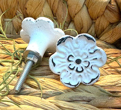 2 Shabby Chic Cottage VTG White Cast Iron Knobs Pull Cabinet Furniture Hardware