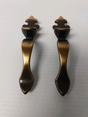 4.5″ Antique Brass Coloring 2 Cabinet Handles + Screws