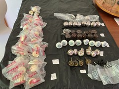 Lot of 64 Cabinet Knobs 11Brass 8 floralCeramic/8 Metal /floral insert,21 Gold+