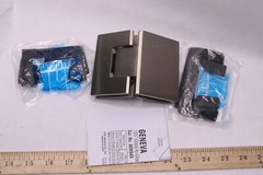 CRL 135 Degree Glass-to-Glass Hinge Polished Chrome GEN545BN – COSMETIC DAMAGE