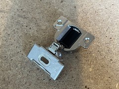 BLUM 110 Hinge w/ 1-3/8″ Bracket 130.214-01.02 hinge 30.310-11.02 • Austria B04