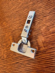 Set of 10 – Hettich 2516 5.6 110° Cabinet Hinge Full Overlay Self-Closing