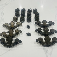VTG Colonial Revival Brass American Eagle Ring & Ornate Drawer Pulls 20 Pc.