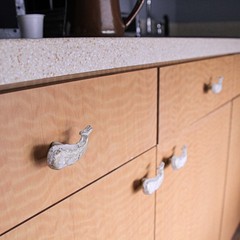Zeckos Rustic White Cast Iron Whale Drawer Pulls – Set of 6 Nautical Cabinet Kno