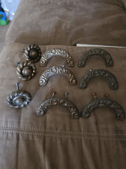 Vintage/Retro Bronze Antique Metal Drawer Pulls & Knobs Lot, 9 pieces
