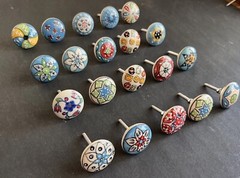 25 PC of Multicolour Colorful Ceramic Knobs by theCarnatico