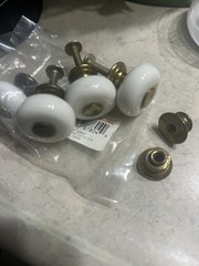White 1″ Porcelain Knob with Antique Brass Base and Button Stem Lot Of 4