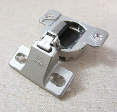 Blum COMPACT 110° Hinges 30.310-11.02 w/ 130.110-01.22 Base Plate, 3/4″ OL