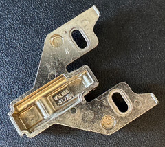 BLUM Cabinet Hinge 175L660-01.22 Clip-On Mounting Plate – QUICK SHIPPING