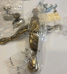 Set of 6 Brass Tone drawer pulls and Knobs With Screws