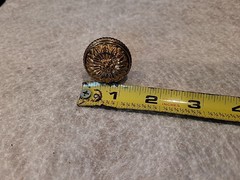 1 1/8″ Diameter Flower with Beaded Rim Knob in Brass by Richelieu BP04330130