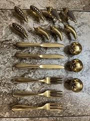 Lot 17 VTG Amerock Drawer Pulls Cabinet Farm Fork Knife Pepper Corn Peas Brass