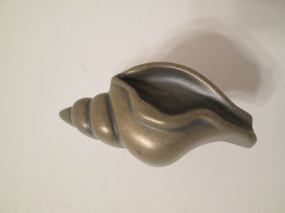 Set of 10 PA0113-AM Antique Mist Conch Shell Cabinet Knob Pulls Hickory Sea Vtg