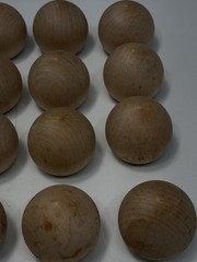 17 – 1-3/4” Unfinished Wood Round Ball Cabinet Knobs Drawer Pulls w/ Screws New