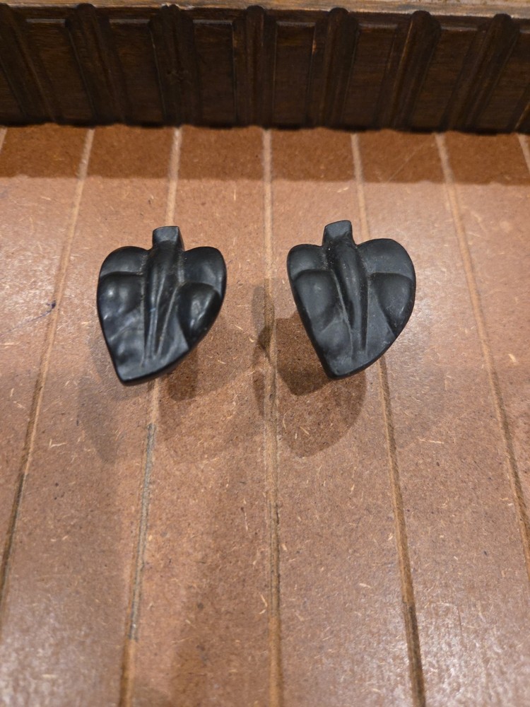 set of 2 novelty leaf shape cabinet knobs oil rubbed bronze-1.25 in